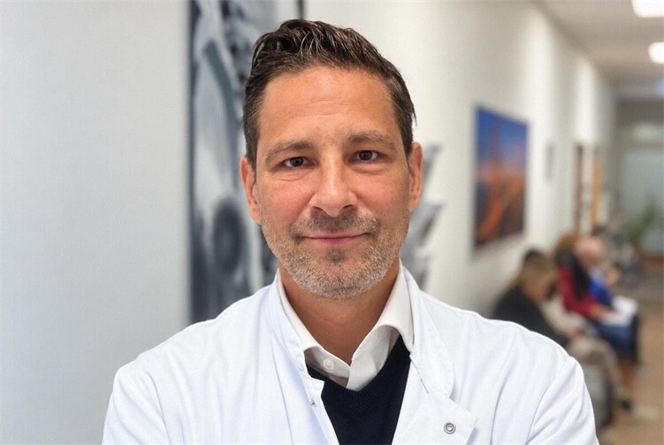 Dr. med. Mark Philipps.