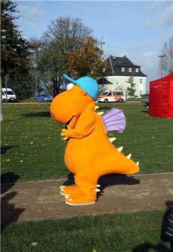 Drachen sind nicht nur in der Luft zu bestaunen. „Onil der Drache“ist zu Gast und wird sicher nicht nur die Herzen der kleinen Besucher höherschlagen lassen