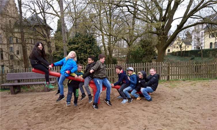 Draußen gemeinsam spielen und herumtoben zählte mit zu den beliebtesten Aktionen des HoT-Ferienprogramms. privat