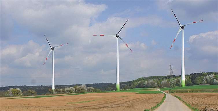Fläche für Windenergie in Weitersburg  Drehen sich bald über 200m hohe Windräder direkt hinter der Schauinsland-Hütte? So ähnlich könnte es aussehen. privat