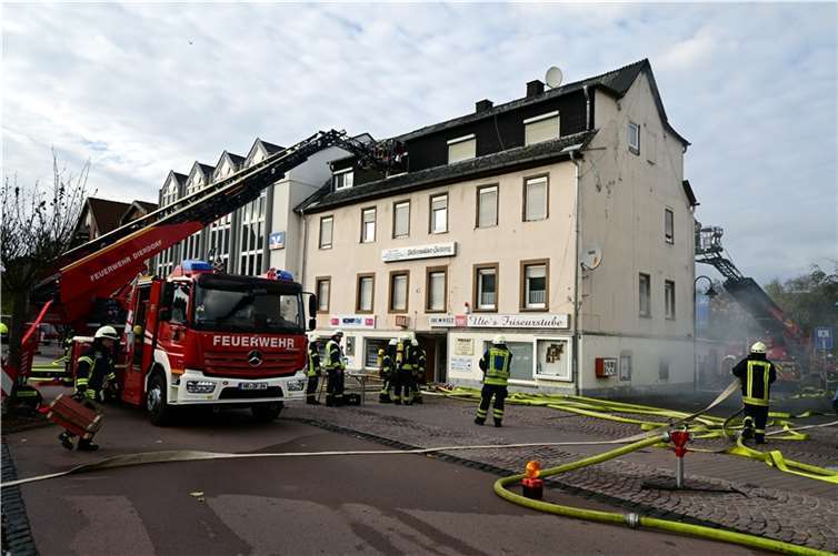 Drehleitereinsatz. Fotos: Freiwillige Feuerwehr Selters