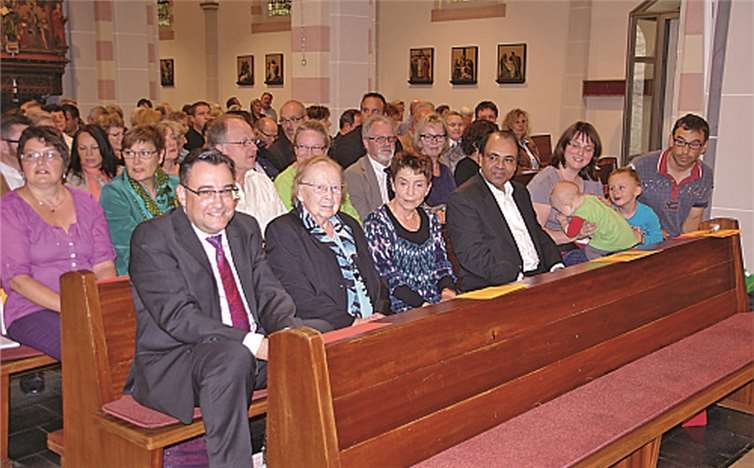 Drei Chöre waren an dem beeindruckenden Konzert beteiligt, dass so viele Menschen in die Medardus-Kirche lockte, dass kein Platz mehr frei blieb.Privat