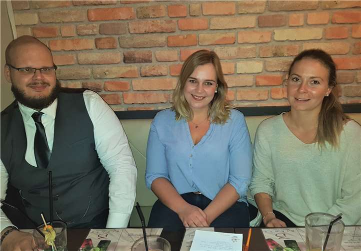 Drei Mitglieder des vierköpfigen Sprecherrates des CDU KompetenzteamsYoung Generation. v.l. Jan Knott, jüngster CDU Ratskandidat - Teamsprecherin Lina Metternich und Magdalena Hoffmann.Foto: privat