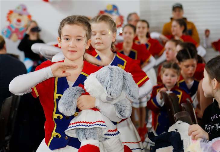 Drei Stunden lang präsentierten zahlreiche Kindertanzgruppen aus nah und fern ihr Können und sorgten mit insgesamt elf großartigen Auftritten für beste Unterhaltung. Fotos: Fotograf: Thorsten Stephan