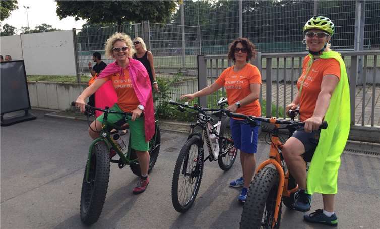 Drei Superhelden: v.l. Alexandra Schulz, Silke Metzger und Superhelden-Gründerin Marion Lüdke.privat