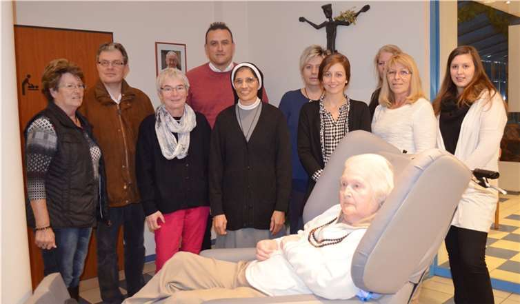 Drei neue Pflegestühle verbessern die Mobilität von bettlägerigen Bewohnern im Seniorenzentrum Maria vom Siege Plaidt.Privat