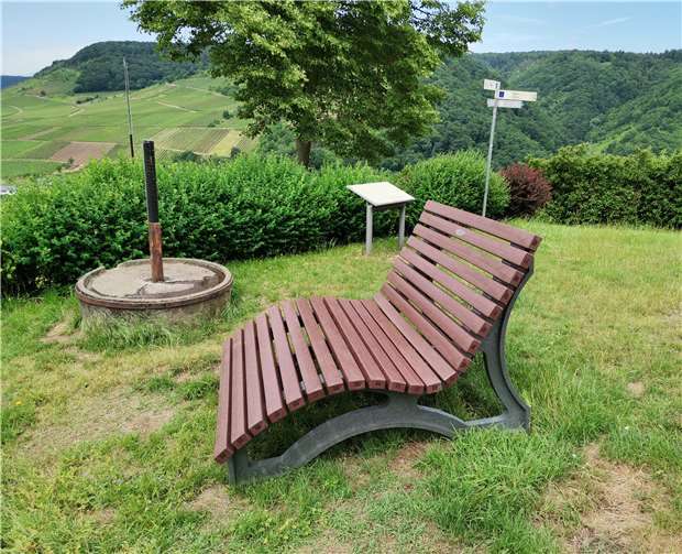 Drei solcher Ruhebänke wurden aufgestellt. Fotos: privat