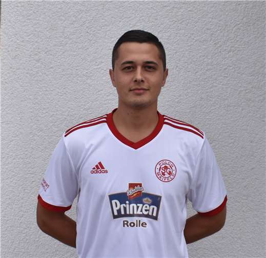 Dreifach-Torschütze Artur Dschuasbaev. Foto: SG Maifeld