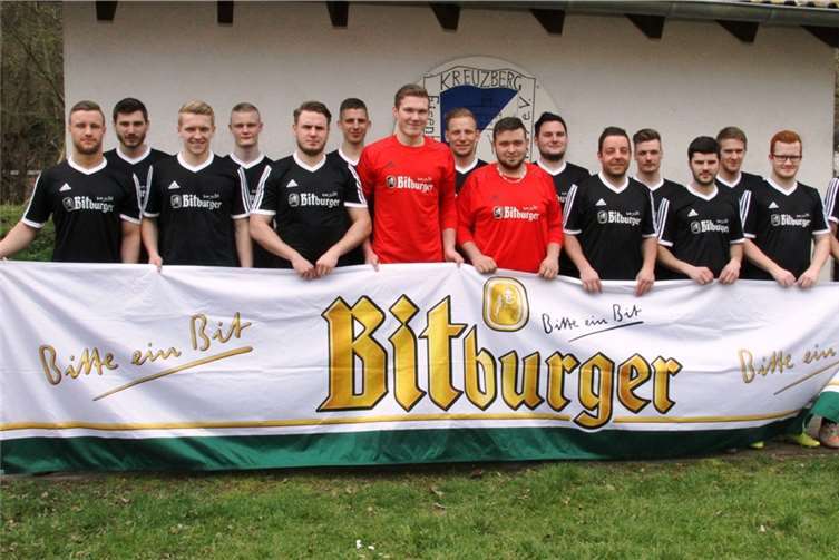 Dreifaches Glück für den ESV Kreuzberg: Nach dem Sieg im Kreispokal und dem Hauptgewinn in der zugehörigen Verlosung konnte man jetzt in der neuen Spielkleidung das erste Spiel gewinnen. privat