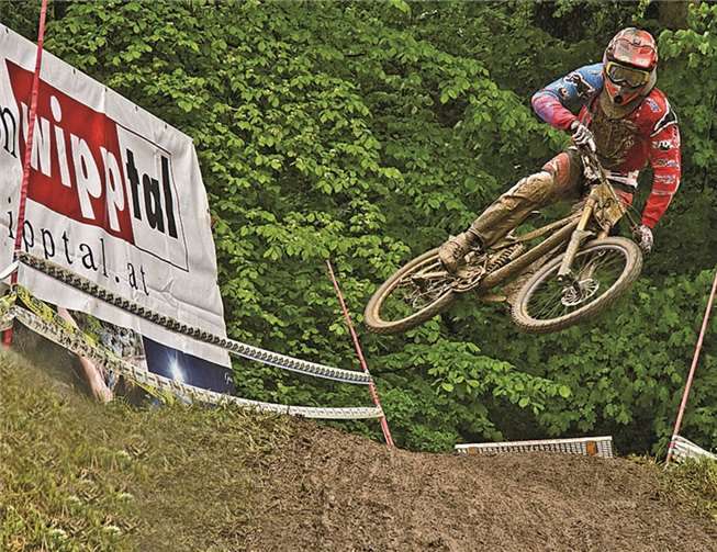 Dreitägiger Dauerregen konnte Jacques Bouvet beim Rennen in Österreich nicht stoppen. Privat