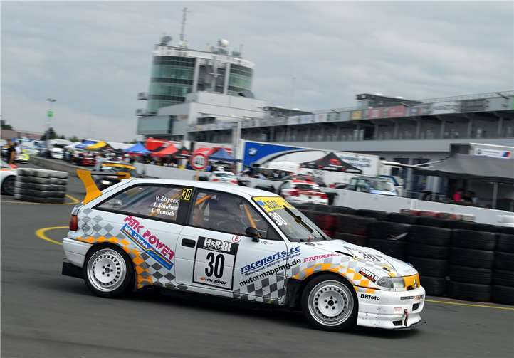 Drittschnellster war Stephen Topham (Stemwede, Opel Astra TCR), der dadurch die Klasse RS3A gewann.