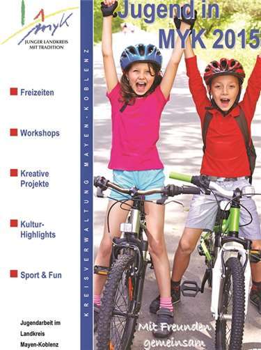 Druckfrisch und rund 120 Seiten stark: „Jugend in MYK“ bietet einen guten Überblick über die große Bandbreite der Jugendarbeit im Landkreis.privat