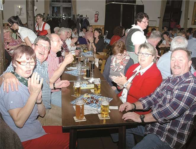 Dünstekoven in Feierlauen - wir sind dabei.