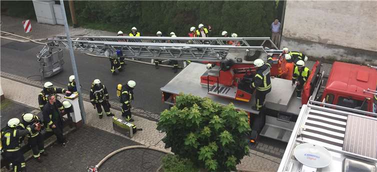 Durch aufmerksame Nachbarn konnte Schlimmeres beim Brand verhindert werden.Feuerwehr