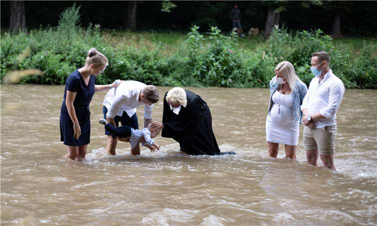 Durch die Regenfälle der letzten Tage war die Ahr stark angeschwollen.Fotos: Janina Unger