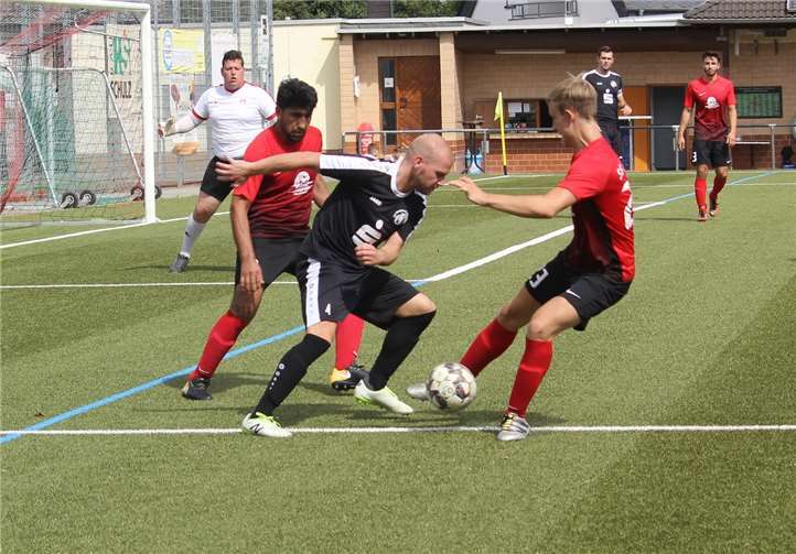Durchsetzen will sich Björn Kremer beim FV Rheingold Rübenach: Der Neuzugang kam zu Saisonbeginn vom Oberligisten FV Engers.TH