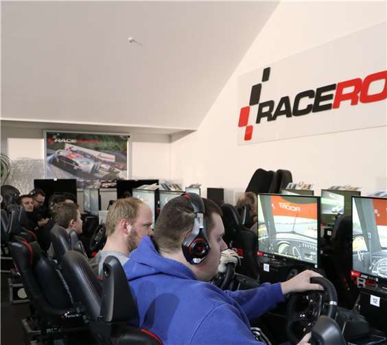 E-Sport Center erfreuen sich wachsender Beliebtheit.