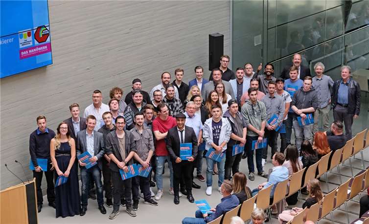 Ebenfalls freigebrochen: die Fahrzeuglackierer.