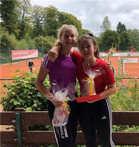 Ebenso konnten sich die Mädchen über ihre Preise freuen.