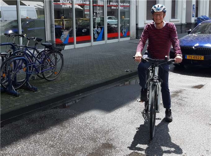 Edgar Kühlenthal, stellvertretender Fraktionsvorsitzender der Freien Wähler sowie stellvertretender Vorsitzender des Seniorenbeirats hat den Antrag zur Verstärkung von Fahrradstaffeln im Stadtrat eingebracht und egründet.Foto: privat