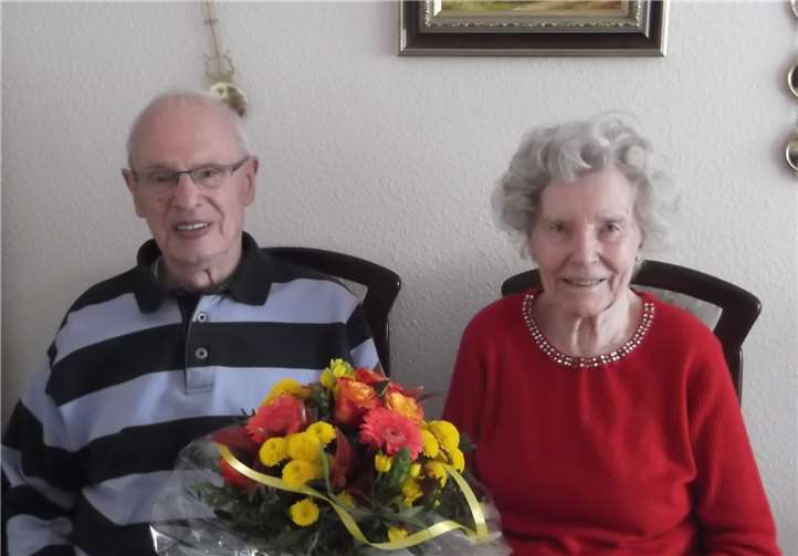 Eduard Kessler wurde 90 Jahre alt, seine Frau freute sich mit ihm.Foto: privat