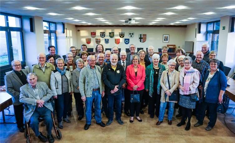 Ehre, wem Ehre gebührt: Die Gemeinde Swisttal hatte erstmals zum Ehrenamtstag zu einem Empfang in den Ludendorfer Ratssaal geladen.Foto: ESF