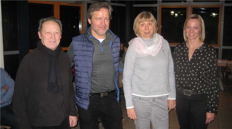 Ehre, wem Ehre gebührt: Vorsitzender Josef Bartz, Werner Weber, Karin Schepers und die stellvertretende Vorsitzende Astrid Israel.privat