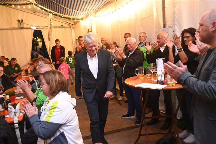 Ehrenbürger Rolf Schumacher darf sich nun auch Persönlichkeit des Sports nennen.