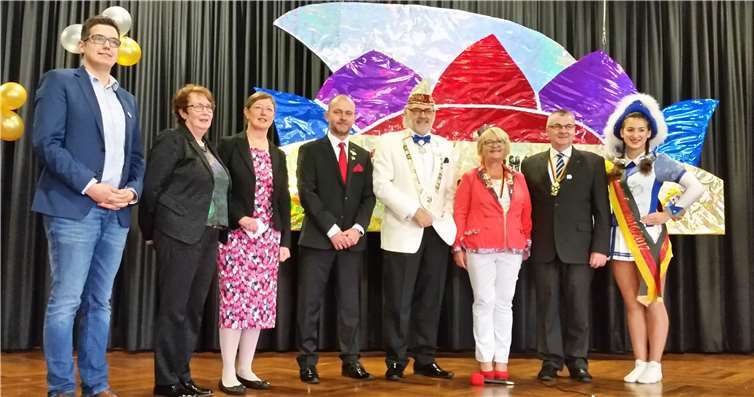 Ehrengäste mit Obermöhn Doris.