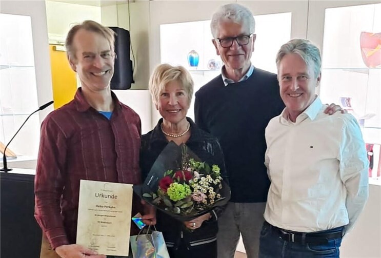 Ehrung Ehepaar Scherhag und Heiko Perkuhn (1.v.l.).Foto: privat