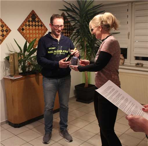 Ehrung Ralf Berenhäuser mit Beisitzerin Nadine Süß. Fotos: privat