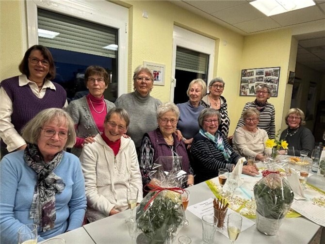 Ehrung der passiven Mitgliederinnen. 