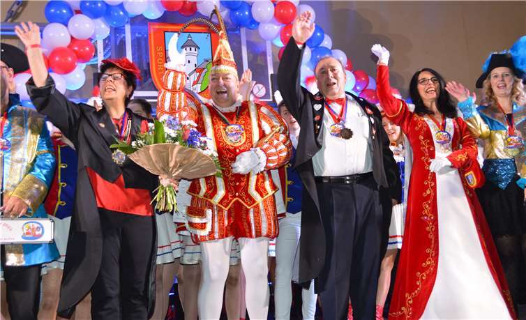 Ehrung des Silberprinzenpaars Wilfried und Monika Brüssel.