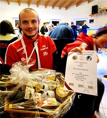 Ehrung für den Seriensieg 2025 über die Langstrecken: Benjamin Bauer-König.