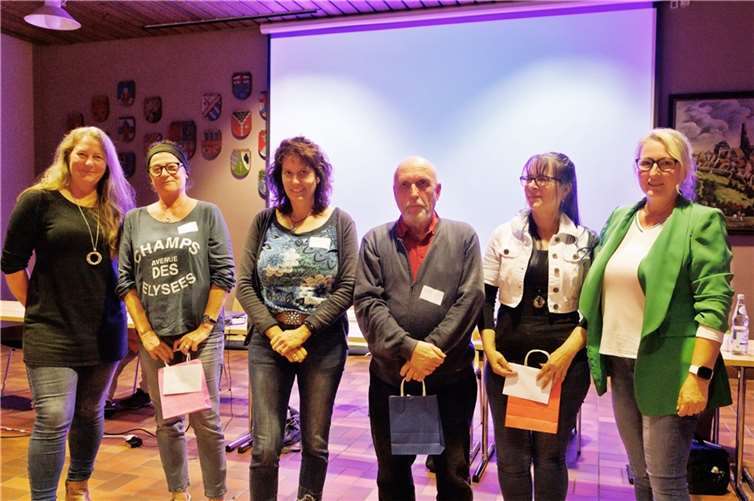 Ehrung für die Jubilare: Rainer Reum wurde für 10 Jahre, Claudia Lauterbach für 20 Jahre, Steffi Grüber und Kerstin Marx für 30 Jahre Dienstzugehörigkeit geehrt.