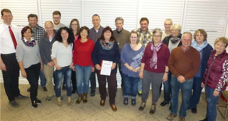 Ehrung treuer Blutspenderinnen und -spender.privat