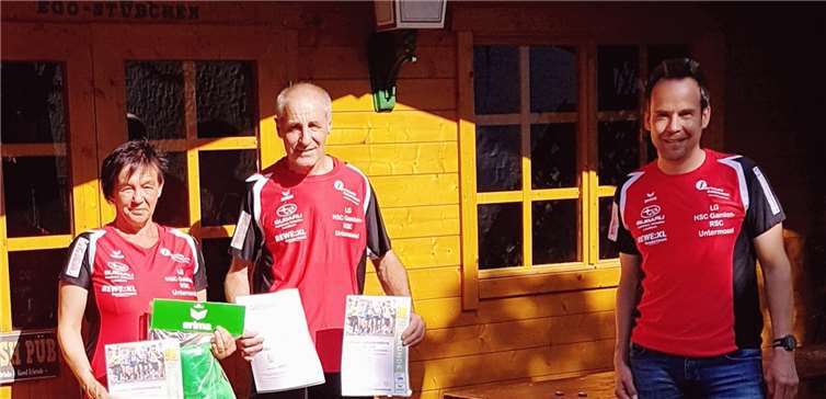 Ehrung von Irma und Robert Gotto für insgesamt 1.222,7 km