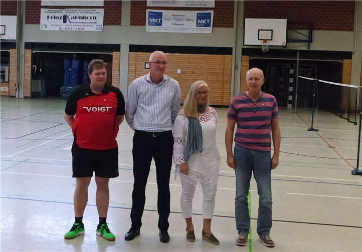 Ehrungen durch den Vizepräsidenten Badminton-Landesverband.