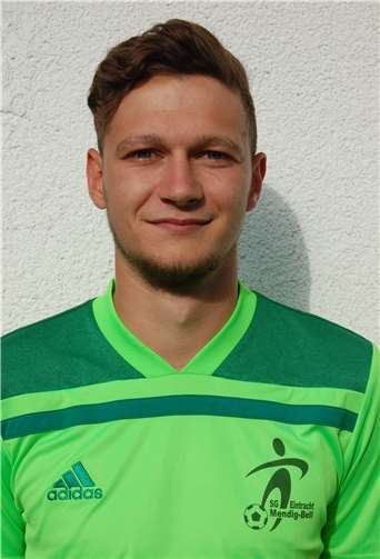 Eigengewächs Milan Rawert hat seinen Vertrag verlängert.