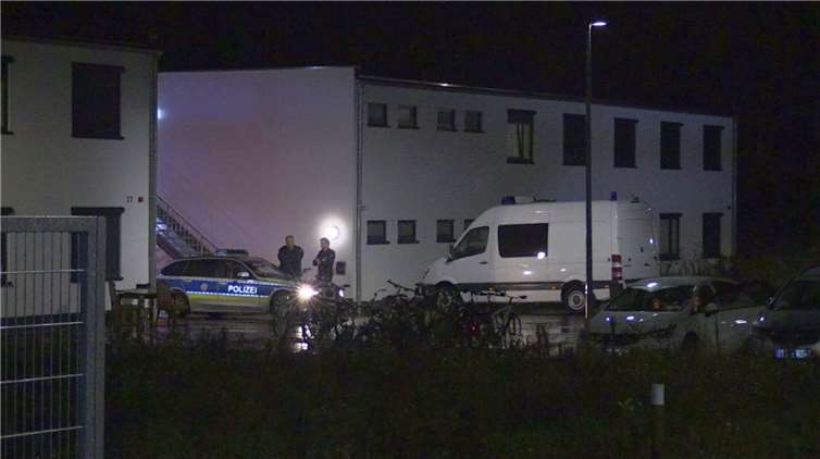 •Ein 17-jähriges Mädchen wurde in einer Unterkunft für Flüchtlinge und Obdachlose tot gefunden. Foto: NonstopNews