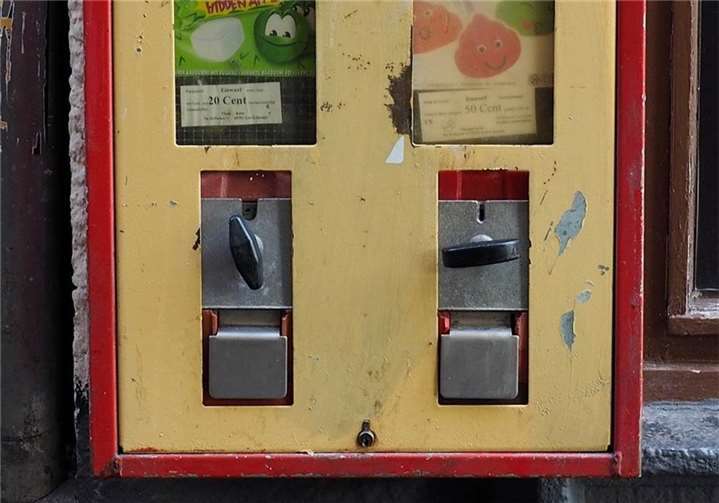 Ein Automat aus Kindheitstagen. Foto: Hermann Schäfer