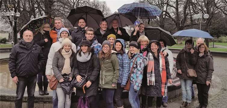 Ein Besuch auf dem Bonner Weihnachtsmarkt sorgte trotz Regenwetter für gute Stimmung. privat