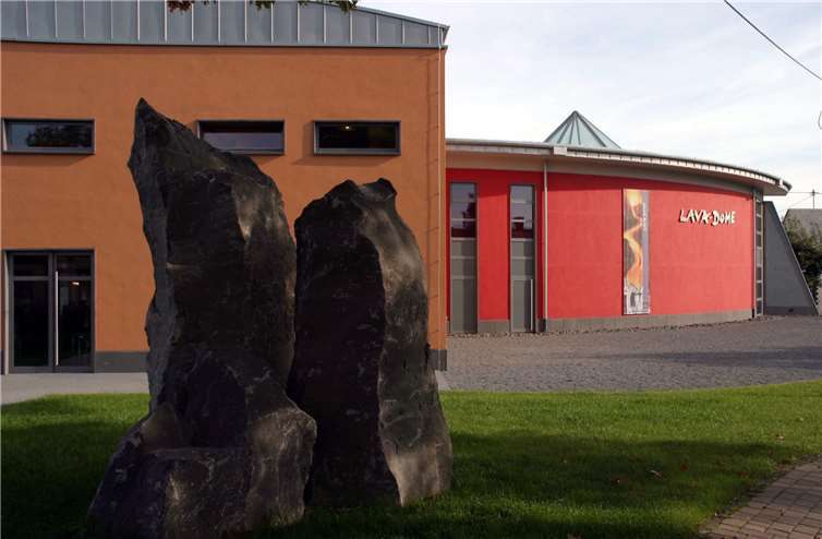 Ein Besuch im Lava-Dom lohnt sich. Schauen Sie auf die Öffnungszeiten in den Herbstferien. Lava Dom
