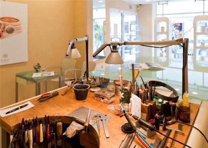 Ein Blick in die Werkstatt von Goldschmiedemeister Christian Becker. Foto: privat