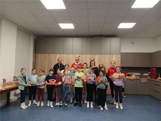 Ein Dankeschön für die tollen Auftritte der Funken.  Foto: Alexandra Röhn