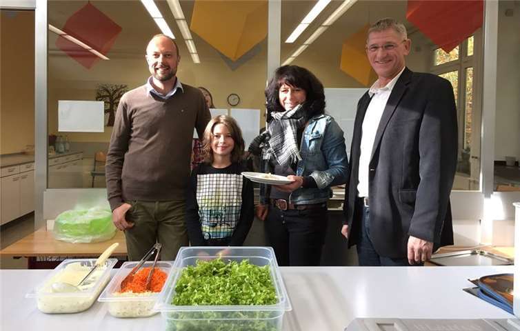 Ein Drittel aller Grundschulkinder nehmen die Mittagsbetreuung an. privat