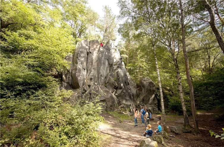 Ein Erlebnis für Jung und Alt - Die Wanderung durch das historische Steinbruchrevier Kottenheimer Winfeld. Foto: Martin Christ