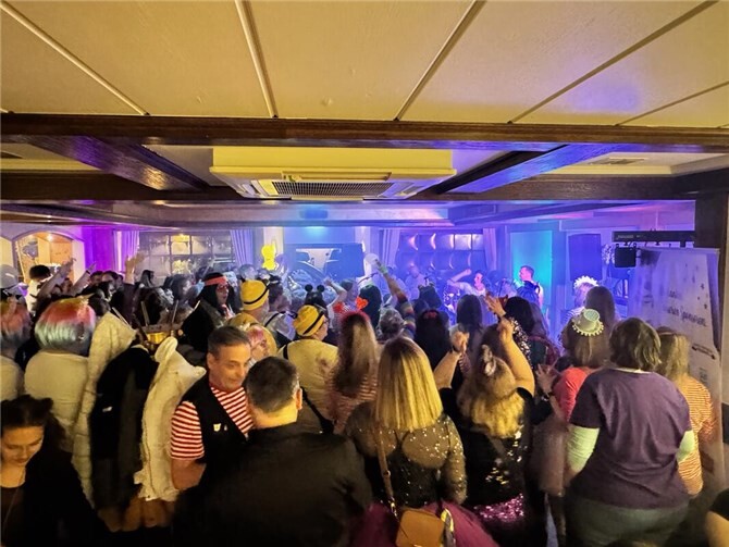 Ein Fest der Farben und Freude: Dieblich feiert Karneval.