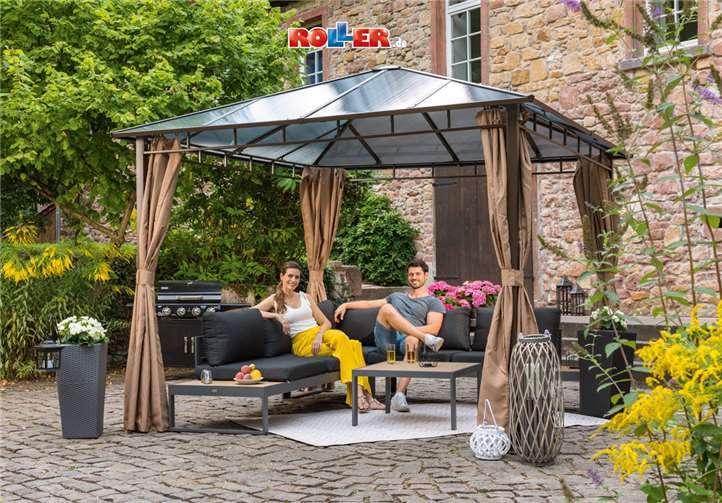 Ein Gartenpavillon lädt zum relaxen ein.Foto: ROLLER/www.bullinger.net