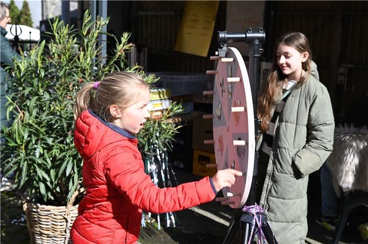 Ein Glücksrad durfte nicht fehlen.